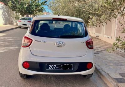 Hyundai Grand i10 BVA 2018 66 000 km 5 CV - Gabès