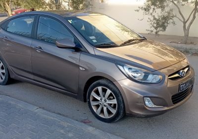 Hyundai Accent 2013 - Riadh El Andalous