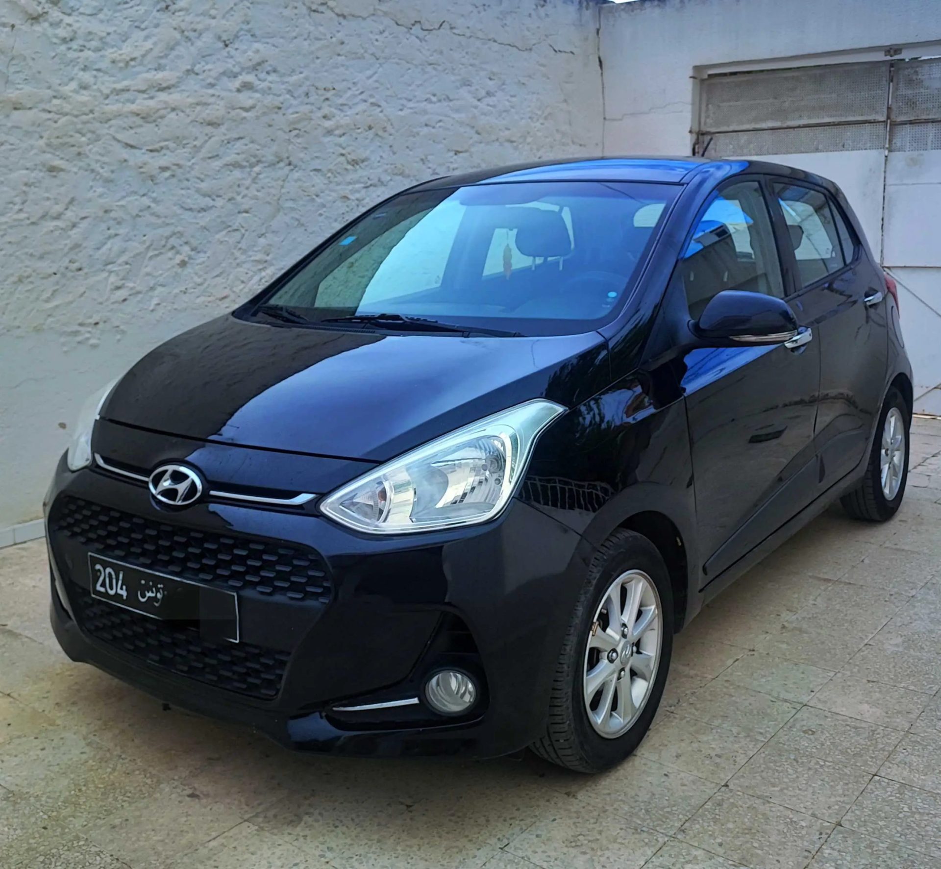 Voiture-Hyundai-i10-a-vendre-a-Bardo-prix-34800-dinars-Proxity.tn-annonce-voiture-occasion-a-vendre-tunisie-1