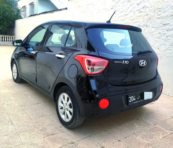 Voiture-Hyundai-i10-a-vendre-a-Bardo-prix-34800-dinars-Proxity.tn-annonce-voiture-occasion-a-vendre-tunisie-4