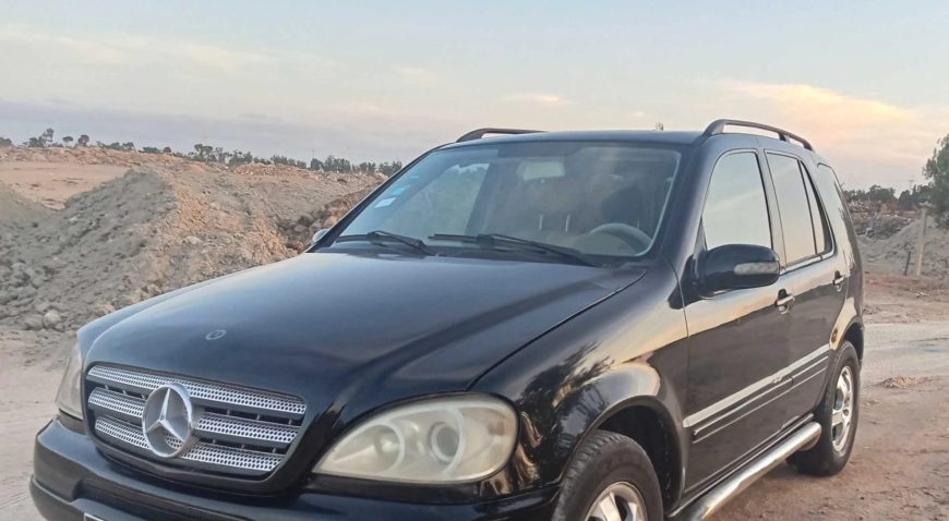 Voiture-Mercedes-ML-a-vendre-a-Gabes-prix-18500-dinars-proxity.tn-annonce-voiture-occasion-tunisie-1