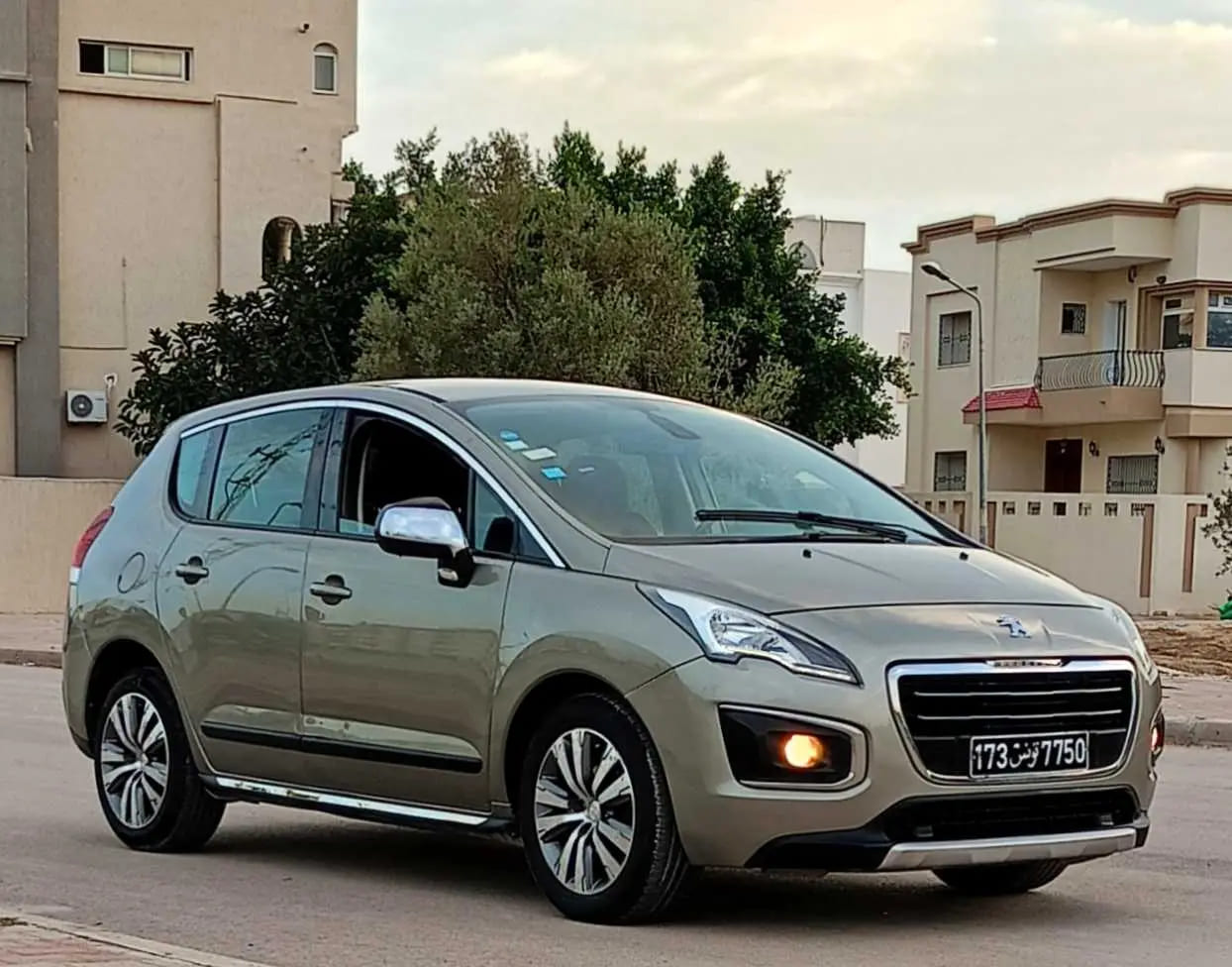 Voiture-Peugeot-3008-a-vendre-a-Cite-El-Ghazela-prix-37500-dinars-proxity.tn-annonce-voiture-occasion-tunisie-1