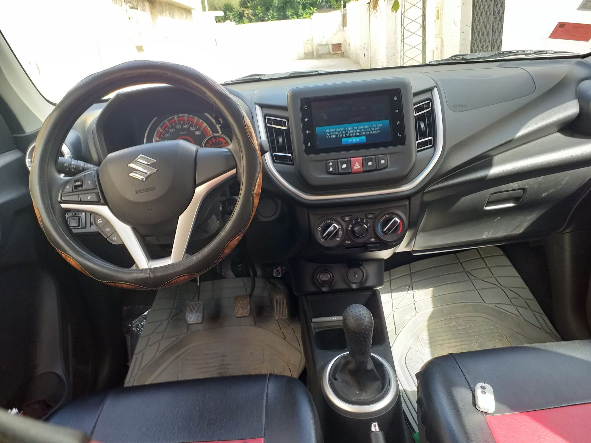 Voiture-Suzuki-Celerio-a-vendre-a-Borj-Louzir-prix-32000-dinars-proxity.tn-annonce-voiture-occasion-a-vendre-tunisie-3