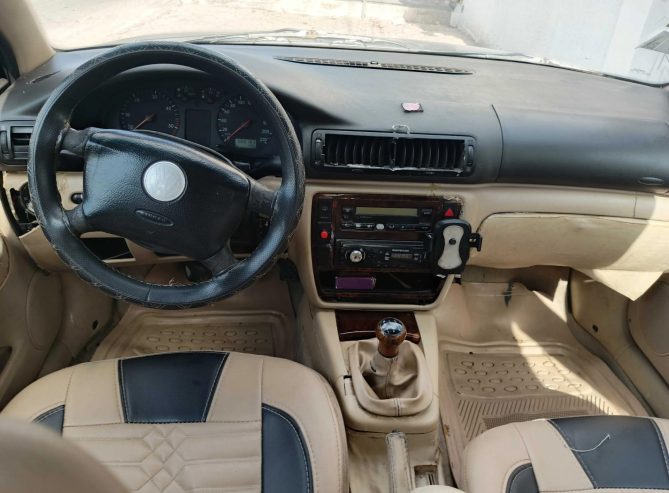 Voiture-Volkswagen-Passat-a-vendre-a-Rades-prix-17500-dinars-proxit.tn-annonce-tunisie-voiture-occasion-a-vendre-6