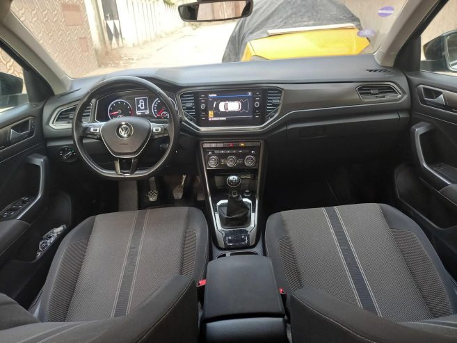 Voiture-Volkswagen-T-ROC-a-vendre-a-Ben-Arous-prix-76000-dinars-proxity.tn-annonce-voiture-occasion-a-vendre-tunisie-8