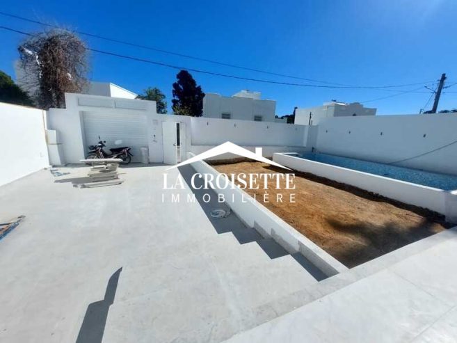 Villa S+4 avec piscine à La Marsa MVL0280