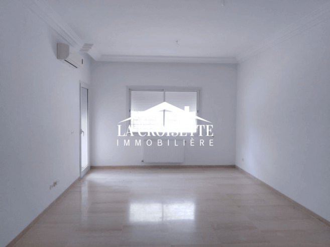 Appartement S+3 à La Soukra MAV1504