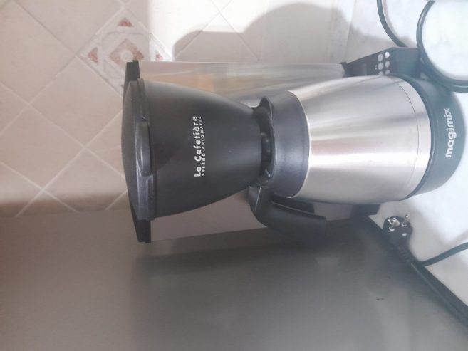 cafetiere-magimax-10-tasses-a-vendre-a-cite-Ennasr-2-prix-320-dinars-proxity.tn-annonce-petit-electromenager-a-vendre-tunisie