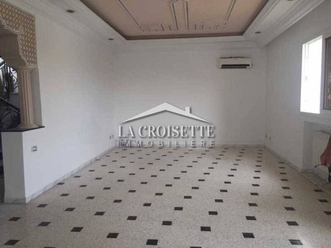 Etage de villa S+3 pour bureautique à La Marsa ZBL0448