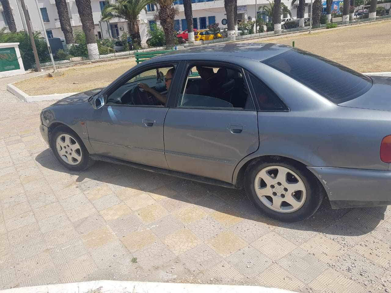 Audi-A4-2006-a-vendre-a-Menzel-Jemil-prix-18000-dinars-proxity.tn-annonces-tunisie-voiture-occasion-a-vendre-2