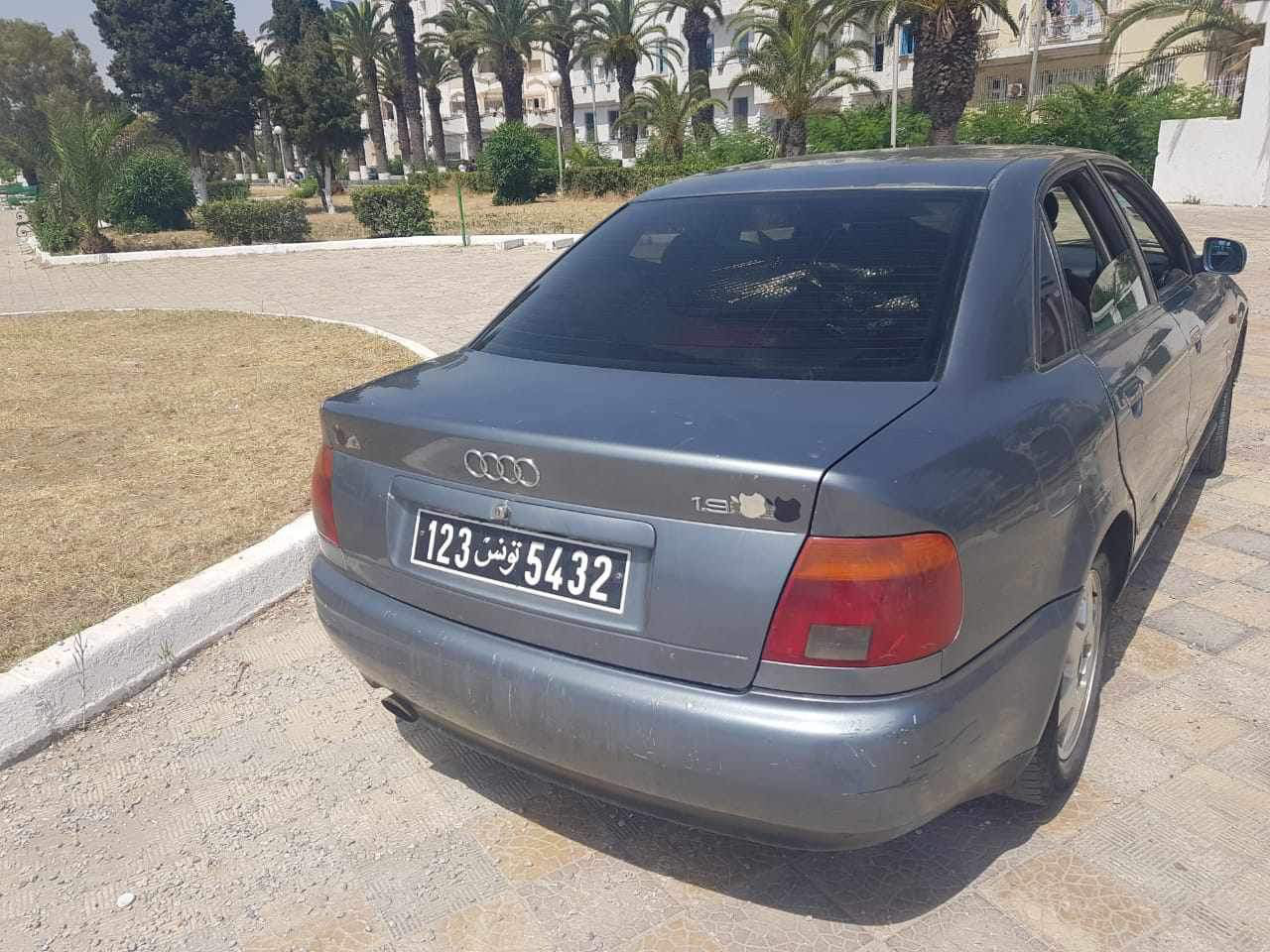 Audi-A4-2006-a-vendre-a-Menzel-Jemil-prix-18000-dinars-proxity.tn-annonces-tunisie-voiture-occasion-a-vendre