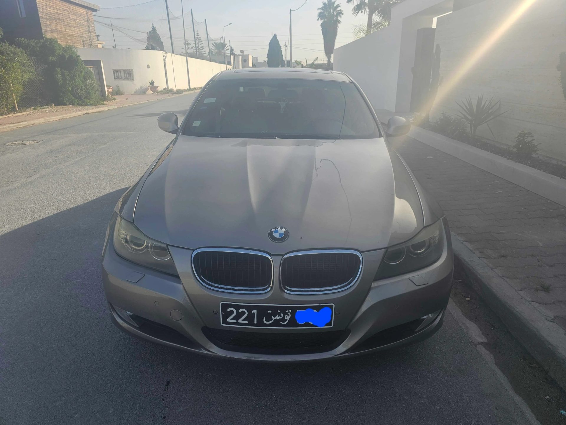 BMW-E90-316i-Moteur-N45-Annee-2012-a-vendre-a-La-Soukra-prix-47500-dinars-proxity.tn-annonces-tunisie-voiture-occasion-a-vendre