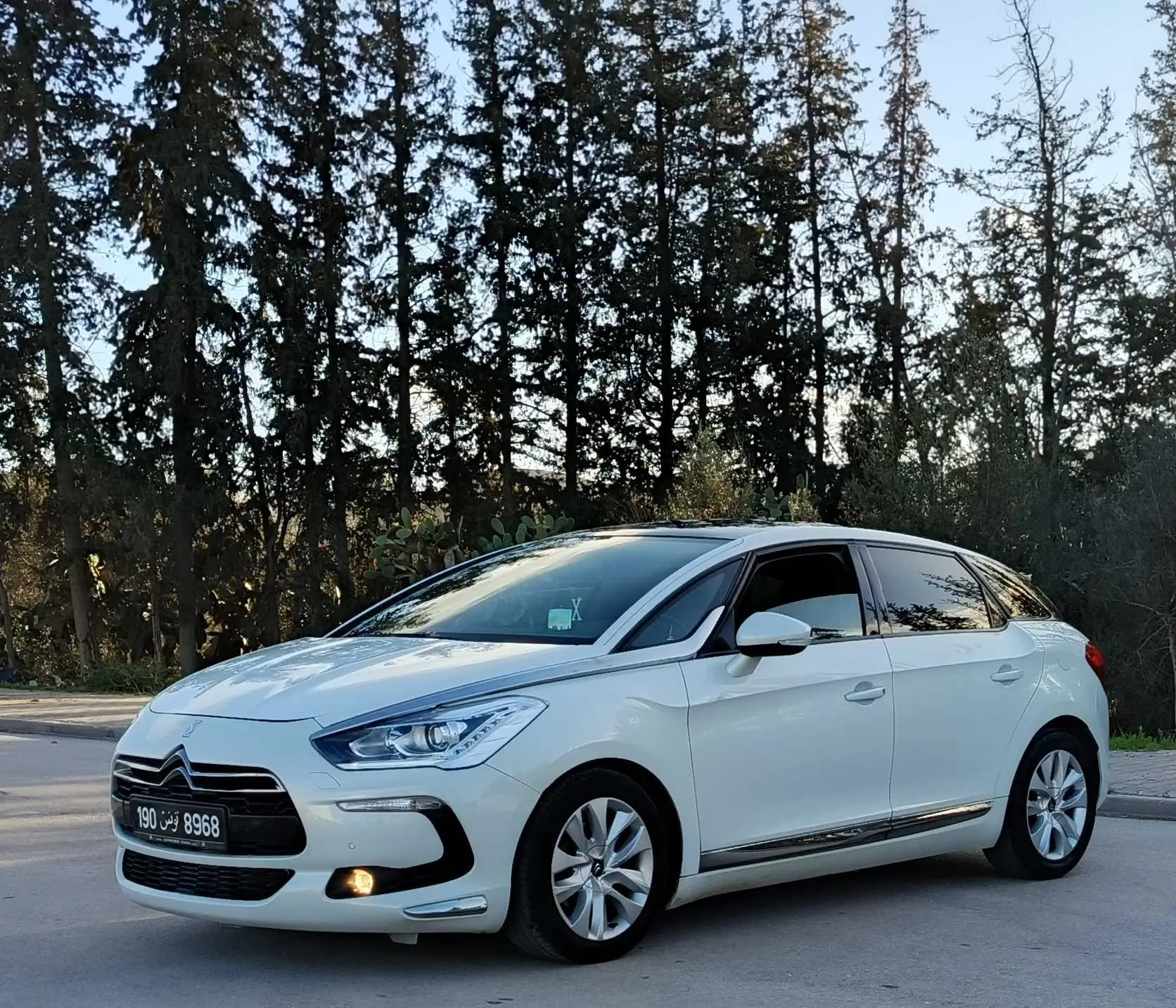 CITROEN-DS5.-1.6-E-HDI-a-vendre-a-Cite-El-Ghazela-prix-47000-dinars-proxity.tn-annonces-tunisie-voiture-occasion-a-vendre-2