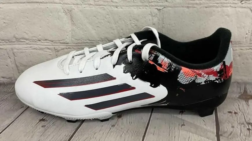 Chaussure-adidas-Messi-F50-pointure-42-a-vendre-a-El-Menzah-prix-200-dinars-proxity.tn-annonces-tunisie-chaussures-de-sport-a-vendre-1