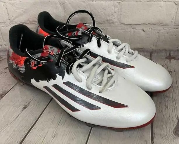 Chaussure-adidas-Messi-F50-pointure-42-a-vendre-a-El-Menzah-prix-200-dinars-proxity.tn-annonces-tunisie-chaussures-de-sport-a-vendre-2