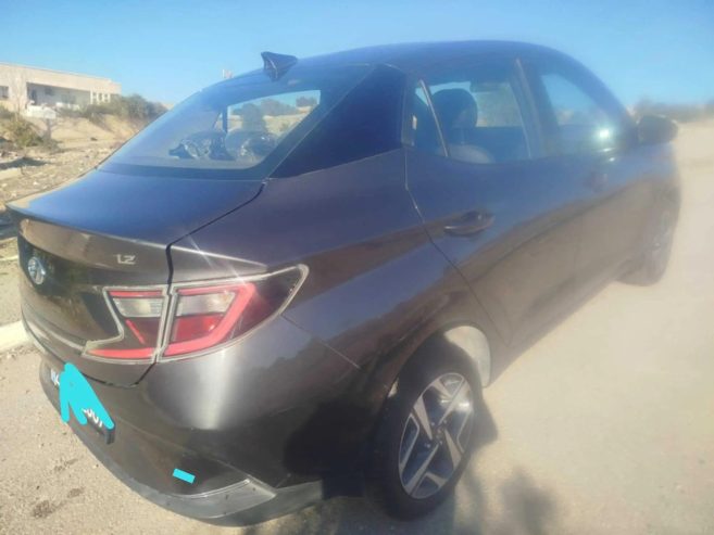 Huyndai-i10-HIGH-GRADE-a-vendre-a-Hammam-Chatt-prix-43000-dinars-proxity.tn-annonces-tunisie-voiture-occasion-a-vendre