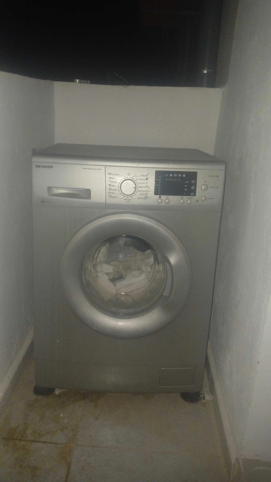 Lave-linge-Sharp-Frontale-7KG-Silver-a-vendre-a-La-Soukra-prix-500-dinars-proxity.tn-annonces-tunisie-appareil-electromenager-a-vendre-1