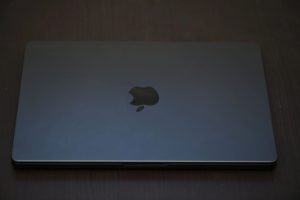 MacBook Pro M3 Pro 14″ à Zarzis – 36 Go RAM – 512 Go SSD