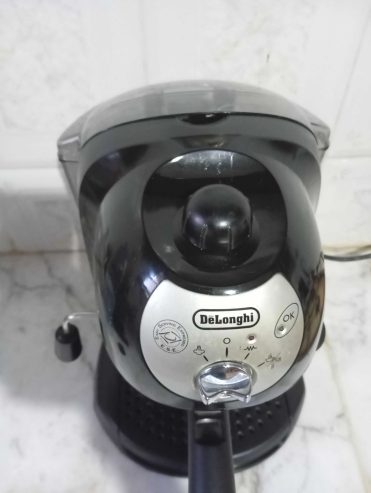 Machine-a-cafe-Delonghi-a-vendre-a-Bizerte-prix-150-dinars-proxity.tn-annonces-tunisie-machine-a-cafe-occasion-a-vendre-2