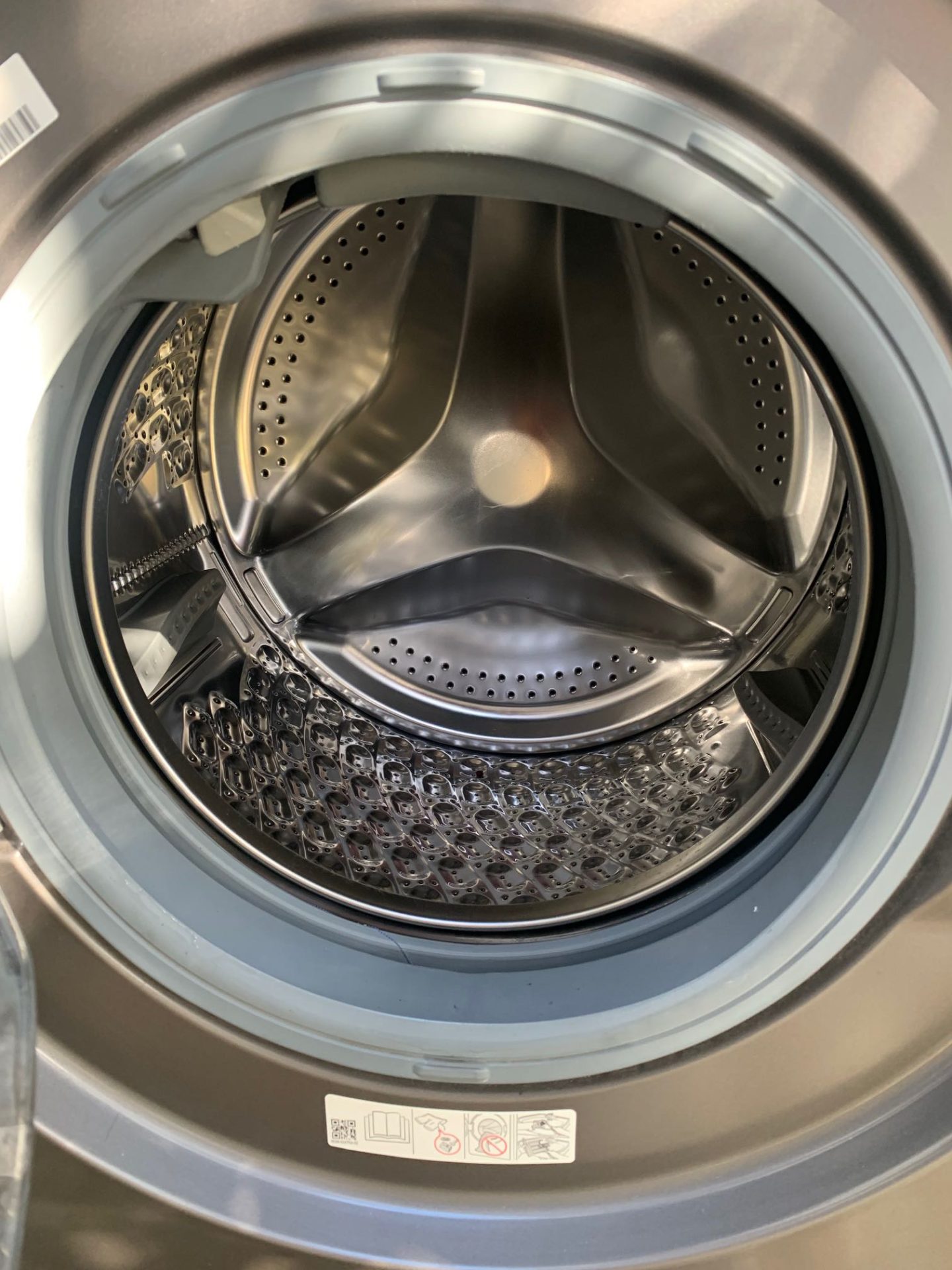 Machine-a-laver-lavante-sechante-Samsung-AddWash-Frontale-10.57Kg-Inox-a-vendre-a-Hammamet-1950-dinars-proxity.tn-annonces-tunisie-produits-electromenager-a-vendre-1