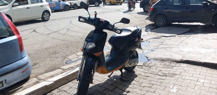 Moto-occasion-Aprilia-Rally-50cm3-a-vendre-a-La-Marsa-prix-3600-dinars-proxity.tn-annonces-tunisie-moto-occasion-a-vendre-3-1