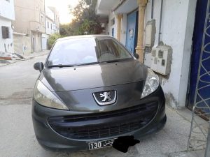 Peugeot 207 – La Marsa – Essence – Très bon état