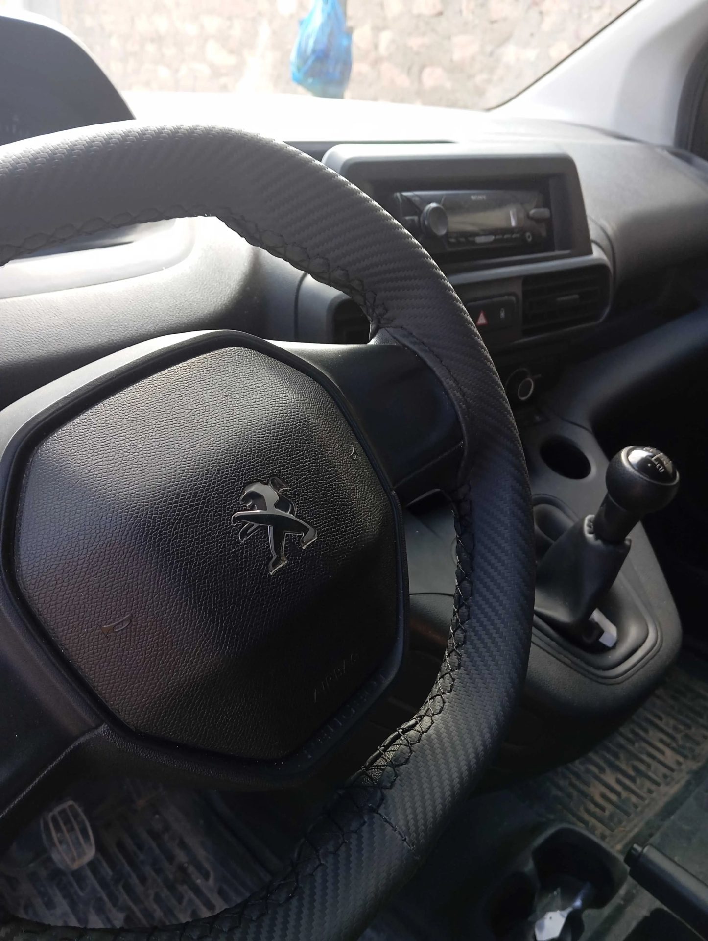 Peugeot-Partner-a-vendre-a-Sfax-prix-49500-dinars-proxity.tn-annonces-tunisie-utilitaire-occasion-a-vendre-1