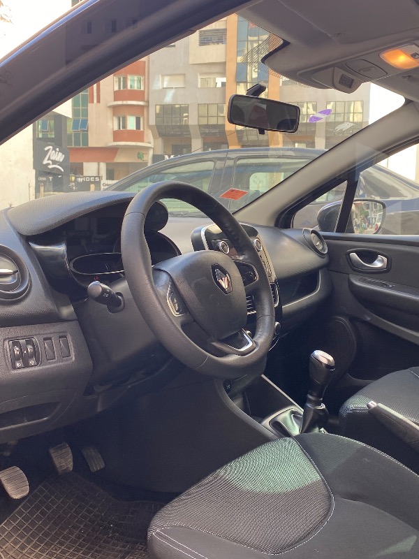 Renault-Clio-2021-a-vendre-a-Sfax-prix-44000-dinars-proxity.tn-annonces-tunisie-voiture-accasion-a-vendre-7