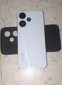 Infinix Hot 30i – Bouhajla – Comme neuf – Batterie d’endurance