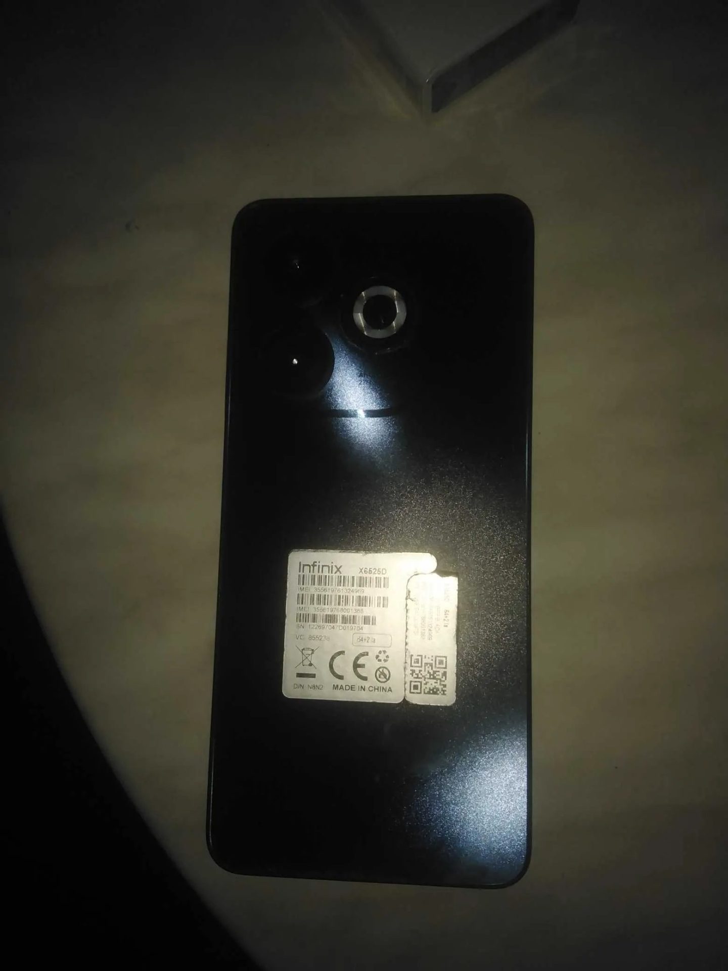 Telephone-Infinix-smart-8-a-vendre-a-Tunis-prix-180-dinars-proxity.tn-annonces-tunisie-telephone-a-vendre-4