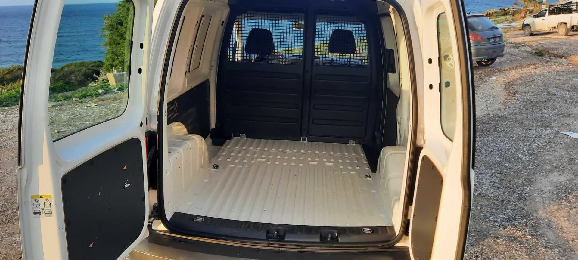 Utilitaire-Volkswagen-Caddy-a-vendre-a-Bizerte-prix-51900-dinars-proxity.tn-annonces-tunisie-utilitaire-occasion-a-vendre-5