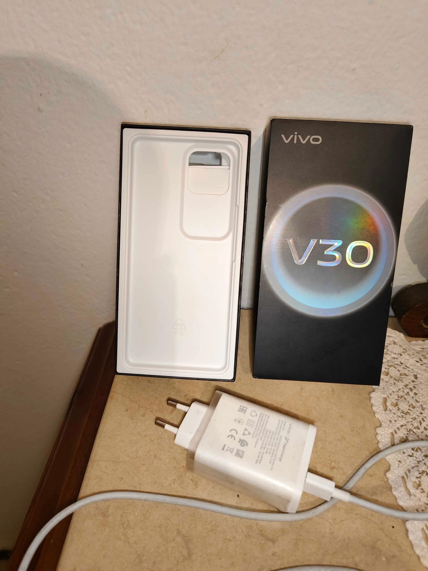 VIVO-V30-a-vendre-a-Bardo-prix-1150-dinars-proxity.tn-annonces-tunisie-telephone-occasion-a-vendre-2