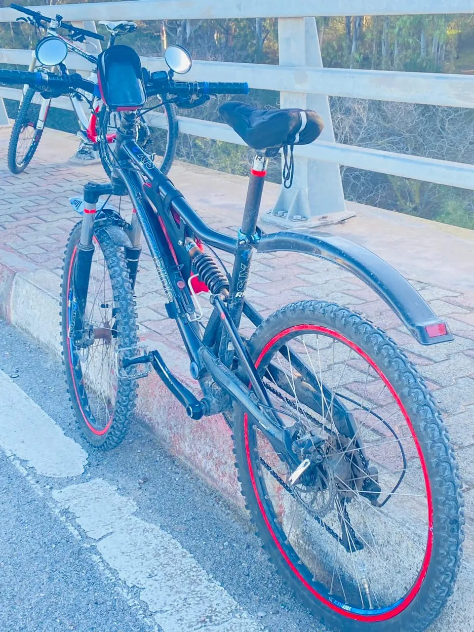 VTT-Rockrider-Six.3-PR6-a-vendre-a-Cite-Olympique-prix-530-dinars-proxity.tn-annonces-tunisie-velo-a-vendre-2