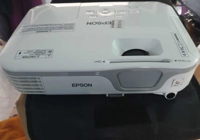 Epson EB-S11