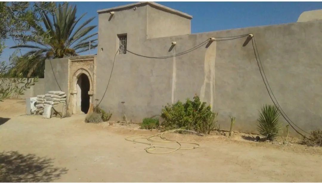 Villa-sur-un-terrain-5000-m2-a-vendre-Djerba-Houmt-Souk-Prix-375000-dinars-proxity.tn-annonce-tunisie-immobilier-villa-a-vendre-4