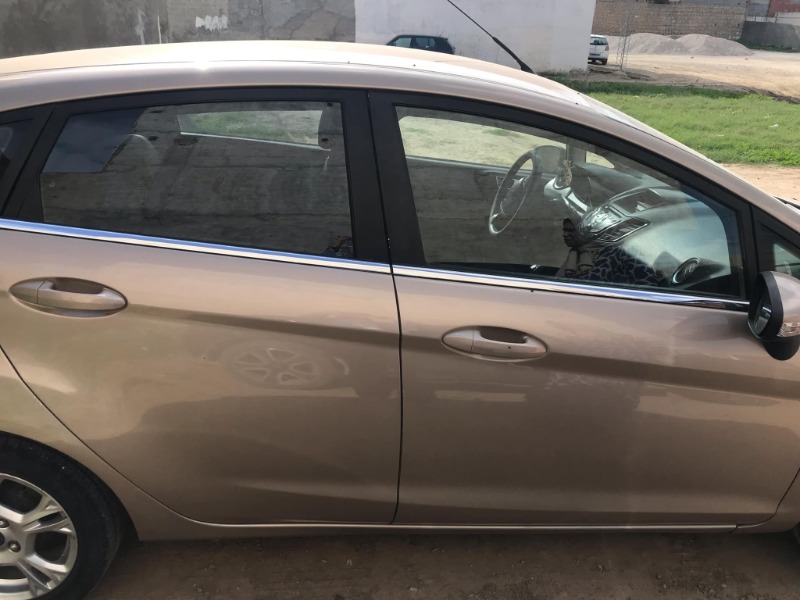 Voiture-occasion-Ford-FIESTA-2017-a-vendre-a-Nabeul-prix-40000-dinars-proxity.tn-annonces-tunisie-voiture-occasion-a-vendre-3