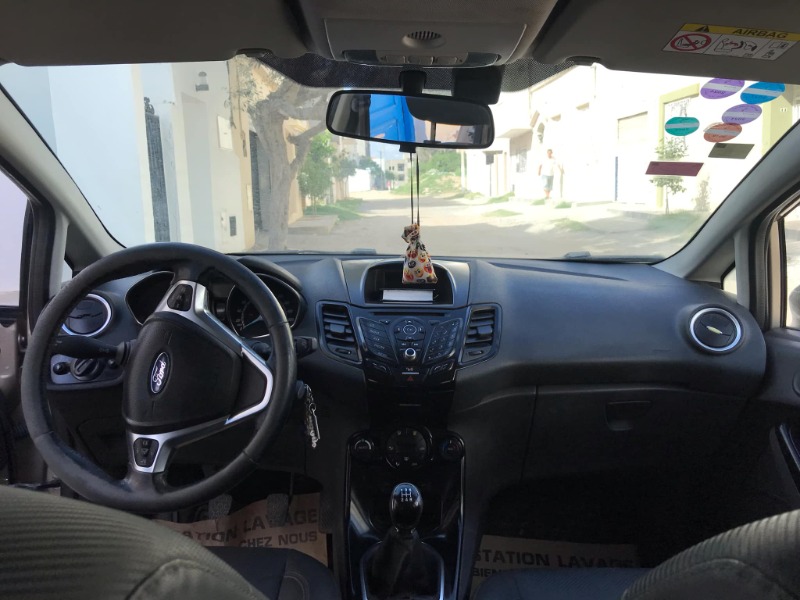 Voiture-occasion-Ford-FIESTA-2017-a-vendre-a-Nabeul-prix-40000-dinars-proxity.tn-annonces-tunisie-voiture-occasion-a-vendre-7