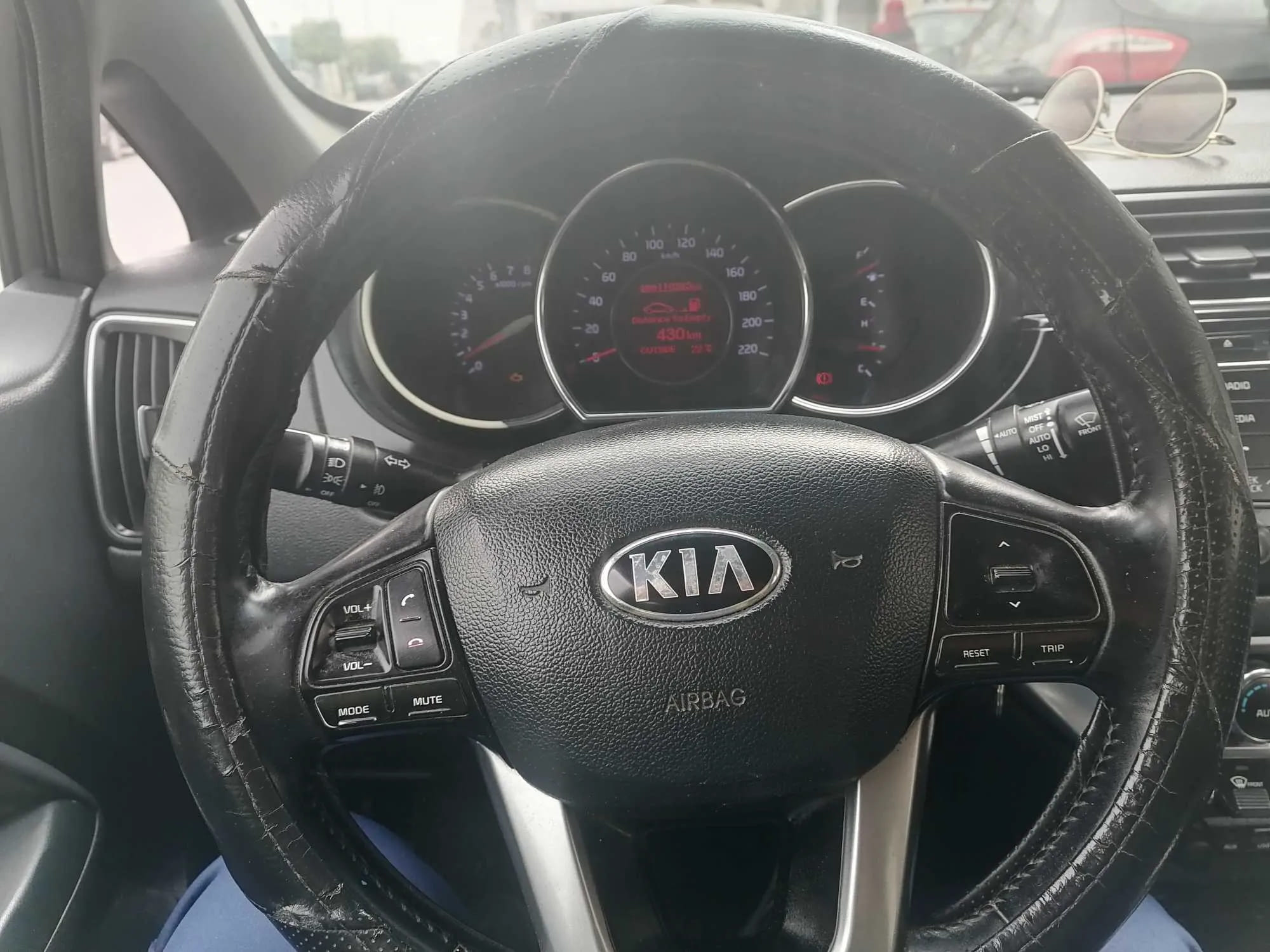 Voiture-occasion-Kia-Rio-2017-a-vendre-a-Sfax-prix-35500-dinars-proxity.tn-annonces-tunisie-voitures-occasion-a-vendre-3