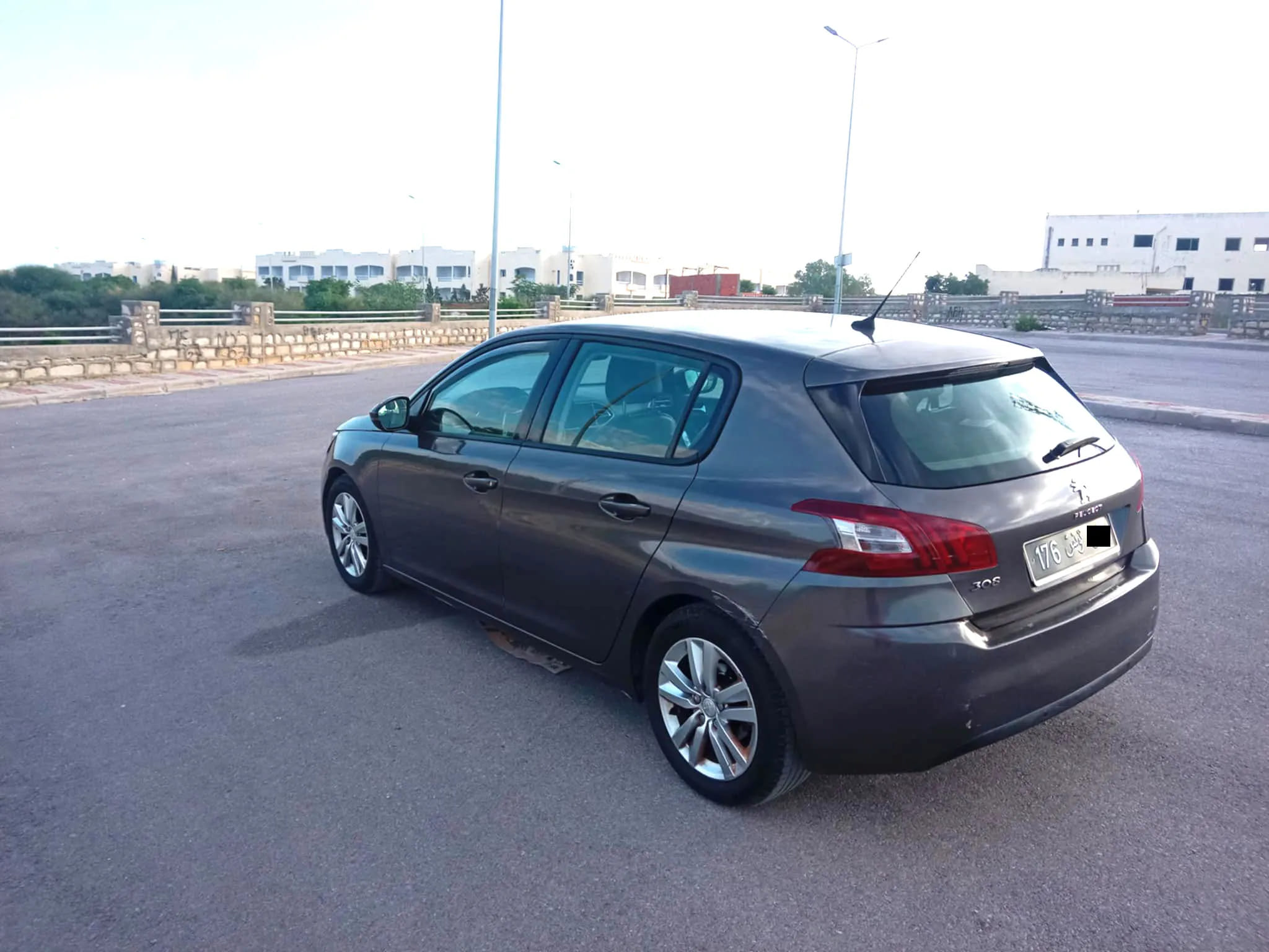 Voiture-occasion-Peugeot-308-a-vendre-a-Hammam-Chatt-prix-34000-dinars-proxity.tn-annonces-tunisie-voiture-occasion-a-vendre-1