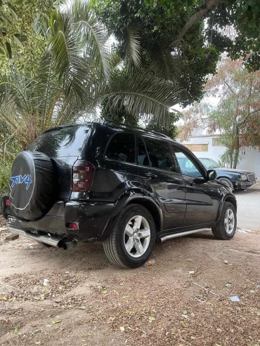 Voiture-occasion-Toyota-RAV4-2.0-D4D-a-vendre-a-El-Mourouj-prix-31000-dinars-proxity.tn-annonces-tunisie-voiture-occasion-a-vendre-8