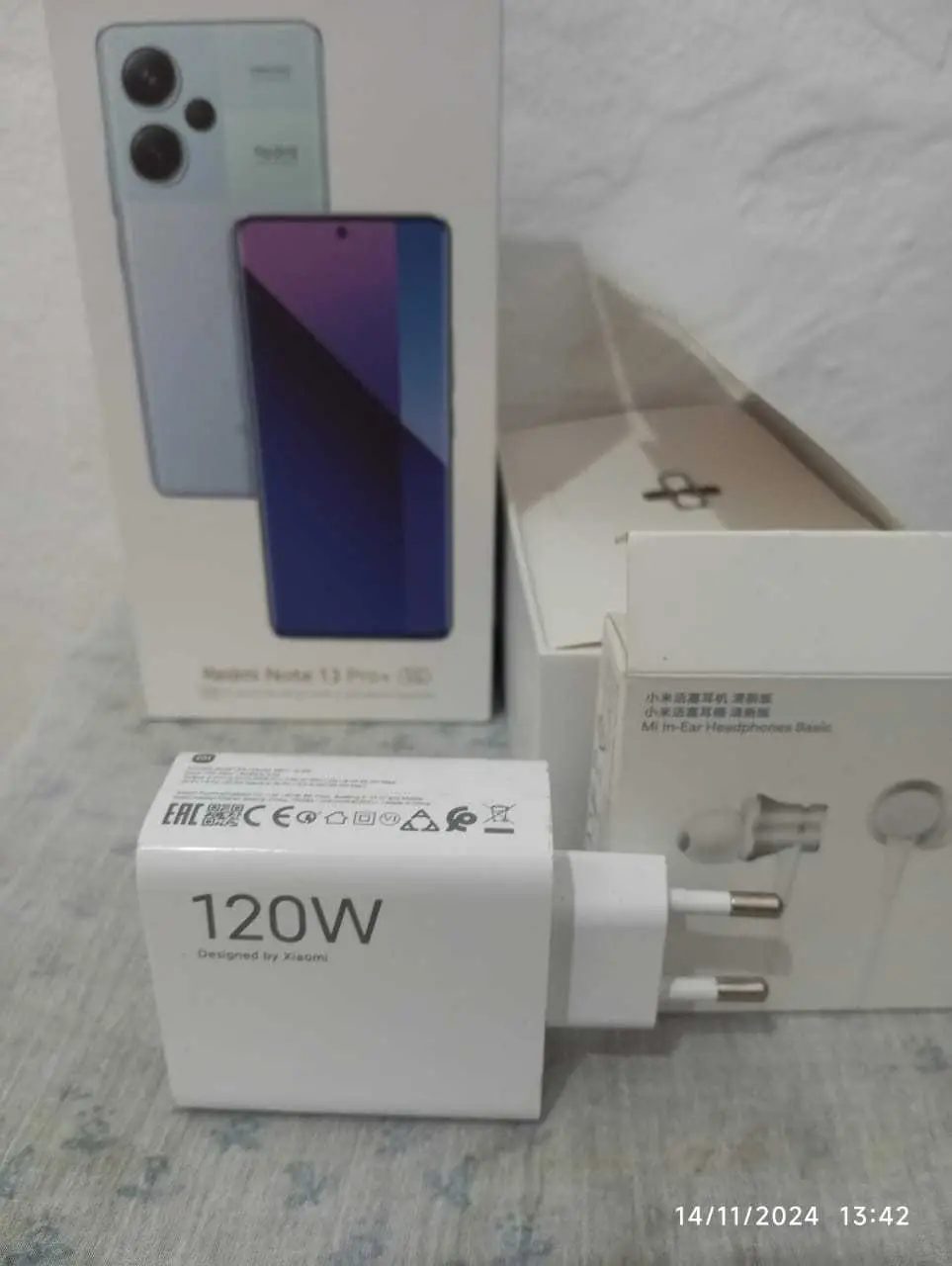 Xiaomi-Redmi-note-13-Pro-Plus-5G-a-vendre-a-Rades-prix-1200-dinars-proxity.tn-annonces-tunisie-telephone-a-vendre-4