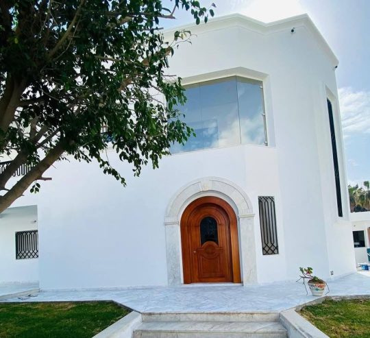 Agence-Isis-House-vente-Villa-Menzah-5-prix-2200000-dinars-proxity.tn-annonces-tunisie-immobilier-villa-a-vendre-3