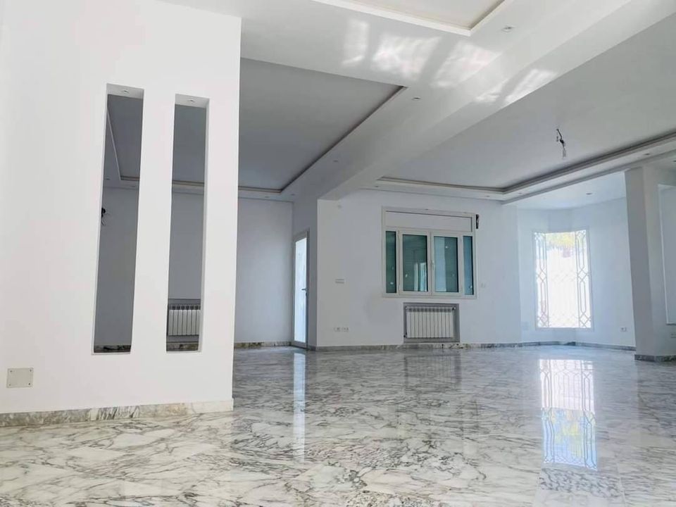 Agence-Isis-House-vente-Villa-Menzah-5-prix-2200000-dinars-proxity.tn-annonces-tunisie-immobilier-villa-a-vendre-7