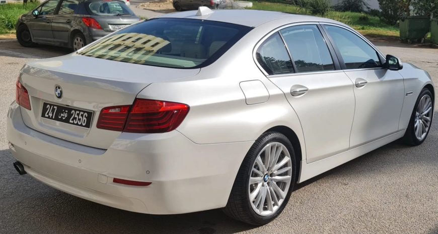 BMW-520i-2013-Essence-29-000-Km-Premiere-Main-180-000-DT-2