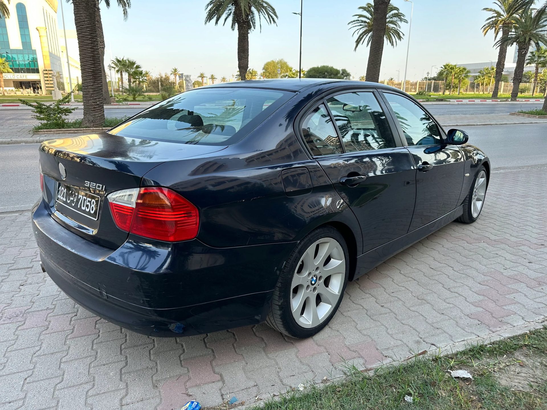 BMW-E90-320i-2006-Lafayette-Prix-34000-DT-voiture-occasion-2