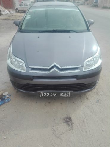 Citroën C4 1.4L Essence 2006 – 255 000 km – Kasserine – 19 000 DT