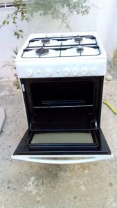 Cuisinière Ariston 4 feux – Gaz de ville – 390 DT