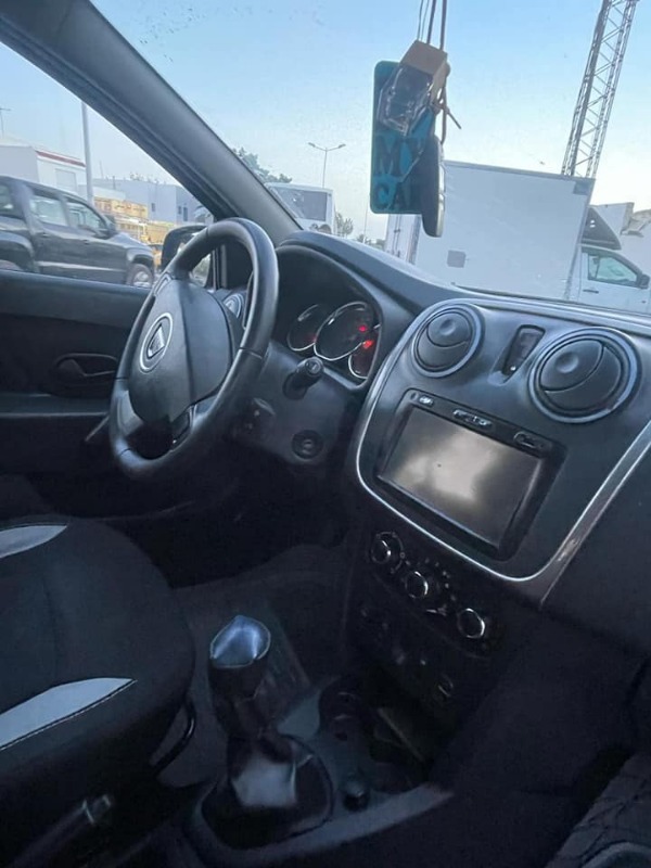 Dacia-SANDERO-Essence-2014-154000-Km-Nabeul-36000-dinars-proxity.tn-annonces-tunisie-voiture-occasion-a-vendre-6