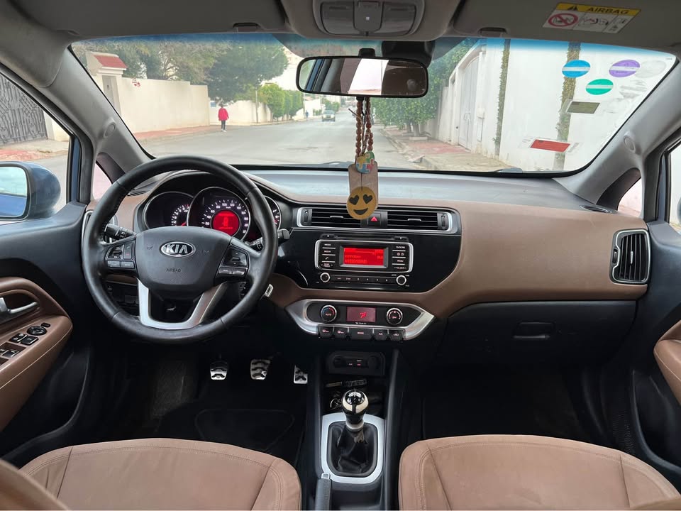 Kia-Rio-2017-Riadh-El-Andalous-41000-DT