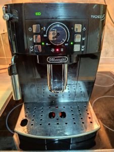 Machine à Café Expresso DeLonghi Magnifica S Neuve – Hammam Chott – 2950 DT